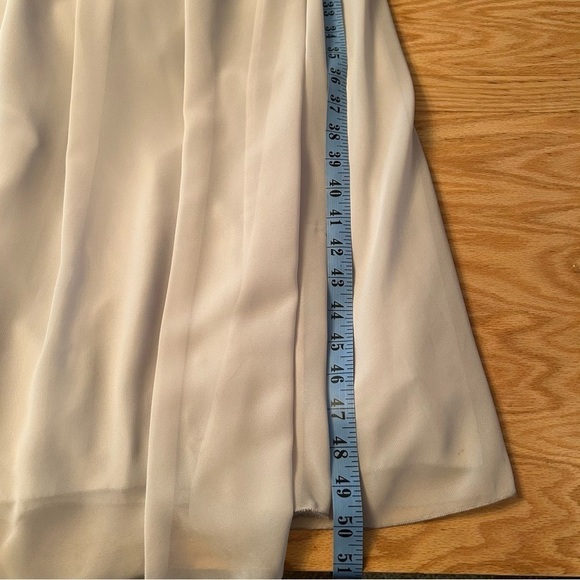 Revelry Brooklyn Chiffon Dress Light Grey Silver 8 - Picture 12 of 15